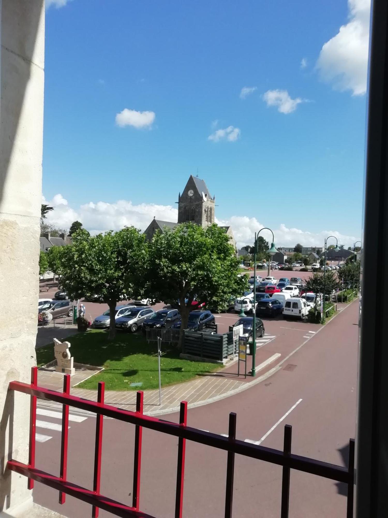 Gite Le Jour J Sainte-Mère-Église 外观 照片